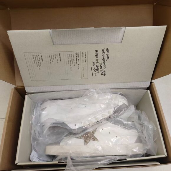 Golden Goose Classic Unisex Sneakers - Picture 5 of 5